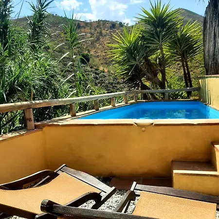 Adobe Getaway With 'private Plunge Pool' *