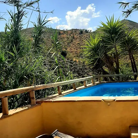 Adobe Getaway With 'private Plunge Pool' *