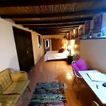 Adobe Getaway With 'private Plunge Pool' 비뉴엘라