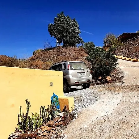 Adobe Getaway With 'private Plunge Pool' 펜션